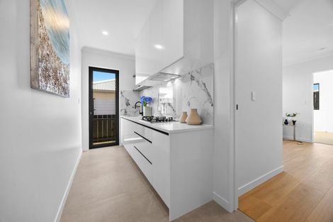 Photo of property in 2 Laurel Drive, Rosehill, 2113