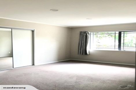 Photo of property in 113 Golfland Drive, Golflands, Auckland, 2013