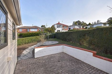Photo of property in 27 Glenross Street, Glenross, Dunedin, 9011
