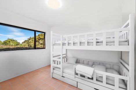 Photo of property in 34 Grand View Road, Leigh, 0985