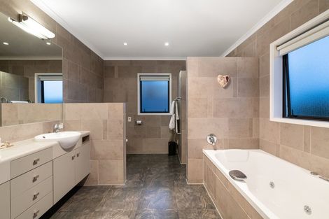 Photo of property in 41 Santa Maria Key, Papamoa Beach, Papamoa, 3118