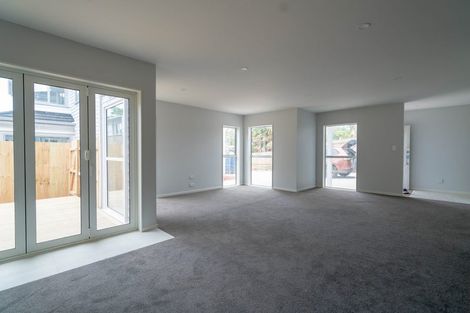 Photo of property in 19b Sorrel Crescent, Bucklands Beach, Auckland, 2012
