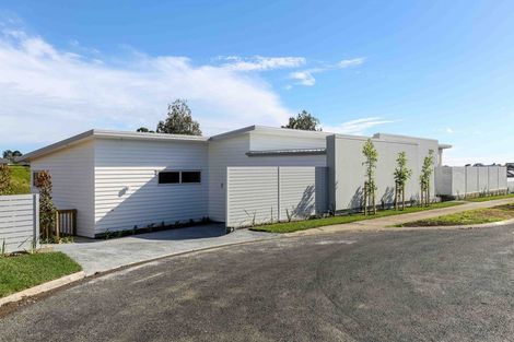 Photo of property in 54 Ainslee Street, Highlands Park, New Plymouth, 4312