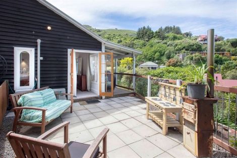 Photo of property in 55a Hawkhurst Road, Lyttelton, 8082