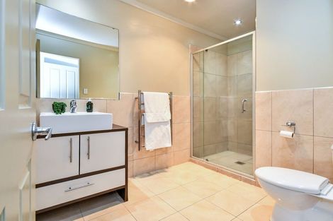 Photo of property in 61 The Track, Takanini, 2112