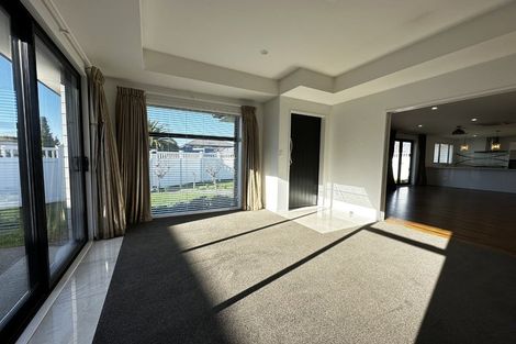 Photo of property in 88 Sarabande Avenue, Redwood, Christchurch, 8051