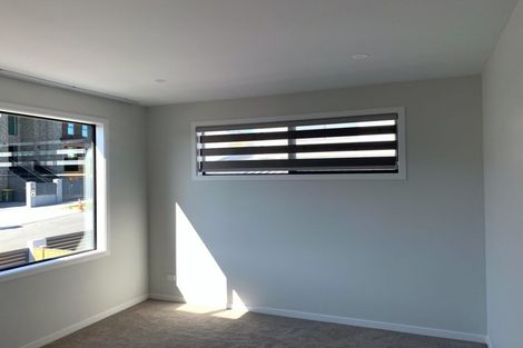 Photo of property in 5 May Potter Close, Oteha, Auckland, 0632