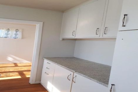 Photo of property in 2 Beaumonts Way, Manurewa, Auckland, 2102