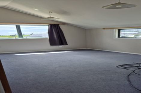 Photo of property in 2/485 Don Buck Road, Massey, Auckland, 0614