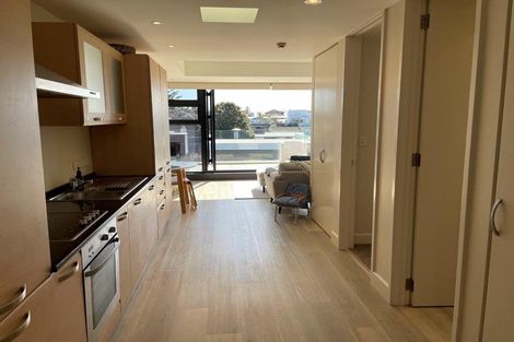 Photo of property in Customhouse Apartments, 314l Maunganui Road, Mount Maunganui, 3116