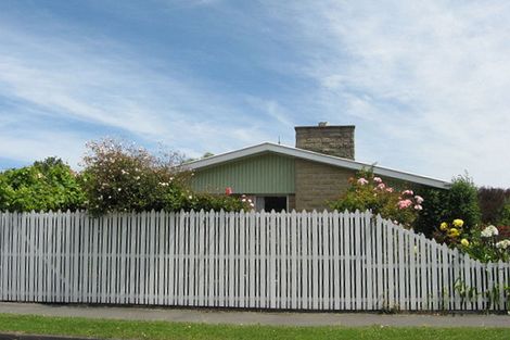 Photo of property in 1/5 Eglinton Street, Avondale, Christchurch, 8061
