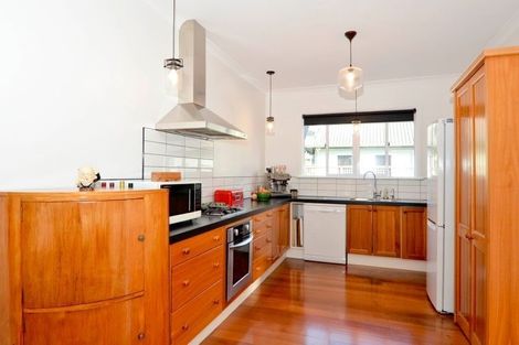 Photo of property in 40 Manawatu Street, Hokowhitu, Palmerston North, 4410