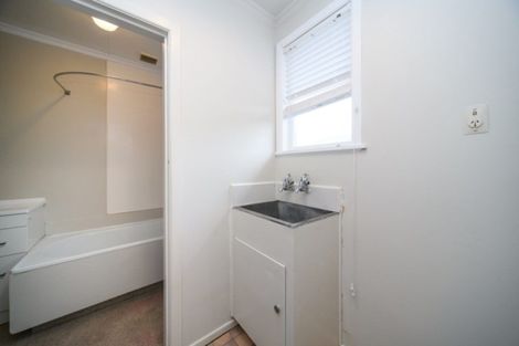 Photo of property in 4/93 Ruahine Street, Roslyn, Palmerston North, 4414