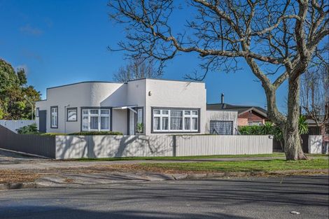 Photo of property in 670 Queen Street East, Levin, 5510