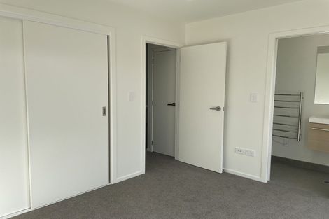 Photo of property in 1/12 Enderby Drive, Te Atatu Peninsula, Auckland, 0610