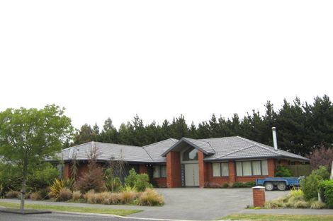 Photo of property in 17 Amoka Crescent, Parklands, Christchurch, 8083