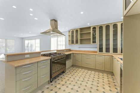 Photo of property in 2 Akron Grove, Totara Park, Upper Hutt, 5018