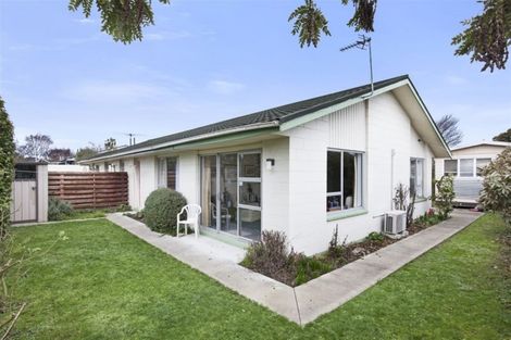 Photo of property in 2/139 Weston Road, St Albans, Christchurch, 8052