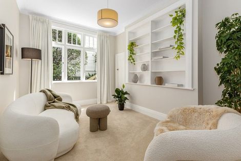 Photo of property in 22 Plunket Street, Kelburn, Wellington, 6012