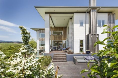 Photo of property in 51 The Strand, Fitzherbert, Palmerston North, 4410