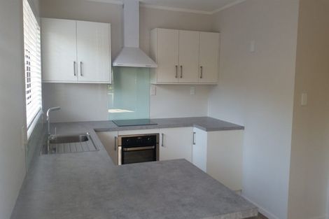 Photo of property in 60 Hillcrest Drive, Kelvin Grove, Palmerston North, 4414