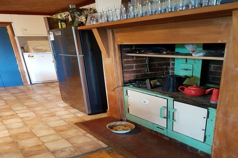 Photo of property in 12 Oxford Street, Waimate, 7924