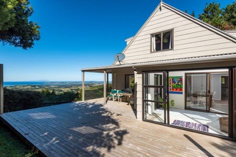 Photo of property in 18 Govan Wilson Road, Whangaripo, Warkworth, 0985