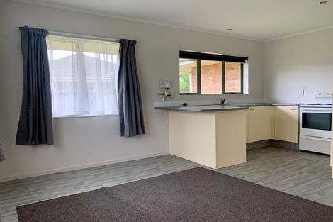 Photo of property in 30 Liddesdale Place, Papakura, 2110