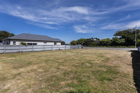 Photo of property in 8 Pages Road, Linwood, Christchurch, 8062