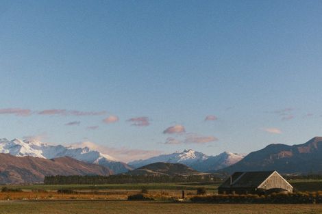 Photo of property in 217 Stevenson Road, Wanaka, 9382
