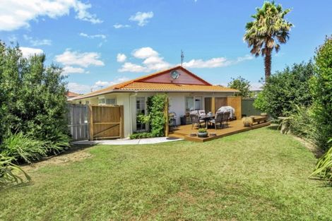 Photo of property in 1/16a Edendale Road, Somerville, Auckland, 2014