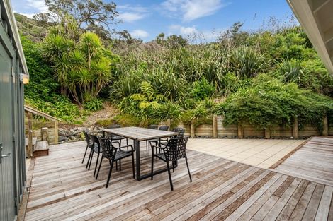 Photo of property in 350 Mcauslin Road, Whananaki, Hikurangi, 0181