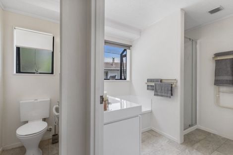 Photo of property in 105 Wattle Farm Road, Wattle Downs, Auckland, 2103