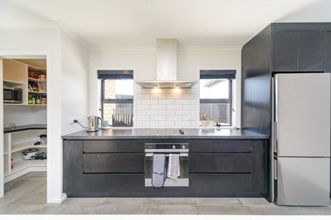 Photo of property in 8 Poplar Grove, Feilding, 4702