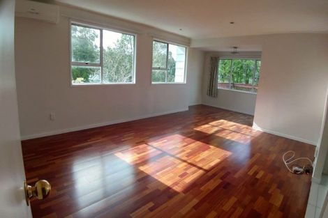Photo of property in 10 Aralia Road, Sunnynook, Auckland, 0620