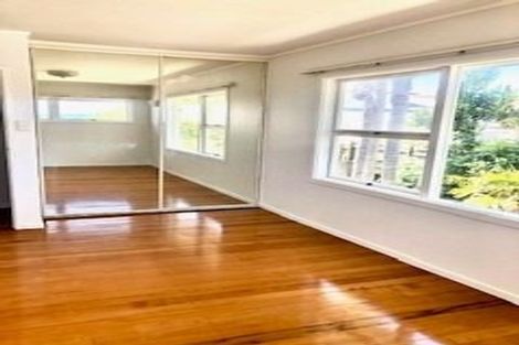 Photo of property in 4b Corrella Road, Belmont, Auckland, 0622