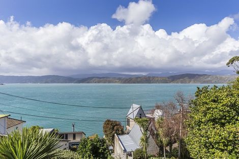 Photo of property in 20 Newport Terrace, Seatoun, Wellington, 6022