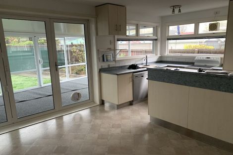 Photo of property in 10 Cotswold Avenue, Bishopdale, Christchurch, 8053