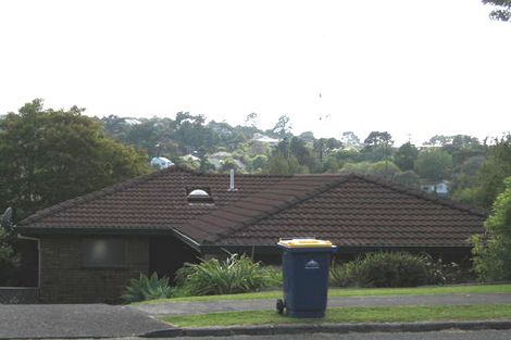 Photo of property in 27 Stapleford Crescent, Browns Bay, Auckland, 0630
