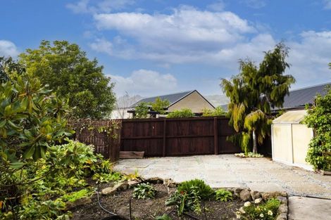 Photo of property in 1/17 Moncks Spur Road, Redcliffs, Christchurch, 8081