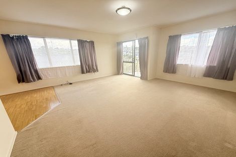 Photo of property in 1/67 Trias Road, Totara Vale, Auckland, 0629