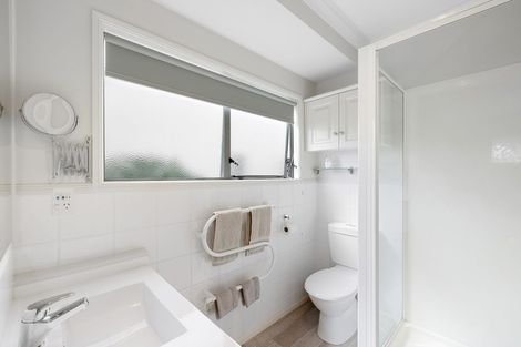 Photo of property in 14 Shelter Grove, Frankleigh Park, New Plymouth, 4310