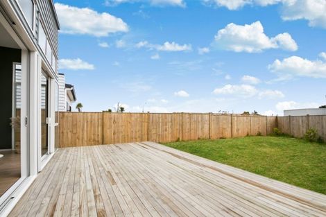 Photo of property in 47 Lockheed Street, Hobsonville, Auckland, 0618