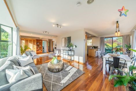 Photo of property in 24 Titiro Moana Road, Korokoro, Lower Hutt, 5012