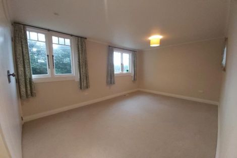 Photo of property in 35 Victoria Street, Hawera, 4610