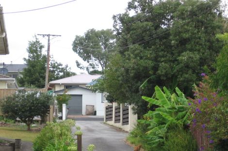 Photo of property in 149 Beach Haven Road, Beach Haven, Auckland, 0626