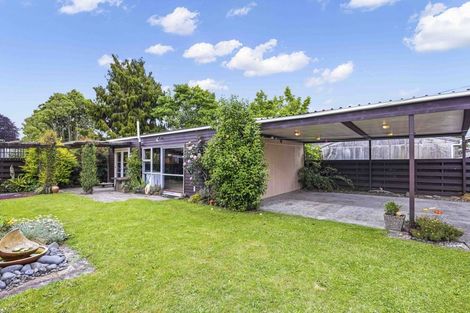 Photo of property in 22 Kensington Place, Fairfield, Hamilton, 3214