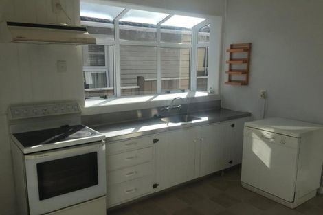 Photo of property in 14 Ngaio Street, Strandon, New Plymouth, 4312