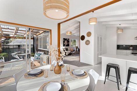 Photo of property in 1/107 Konini Road, Titirangi, Auckland, 0604