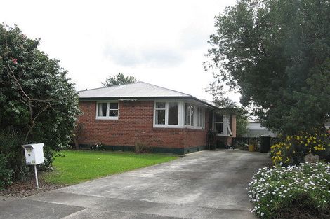 Photo of property in 12 Hendon Place, West End, Palmerston North, 4412